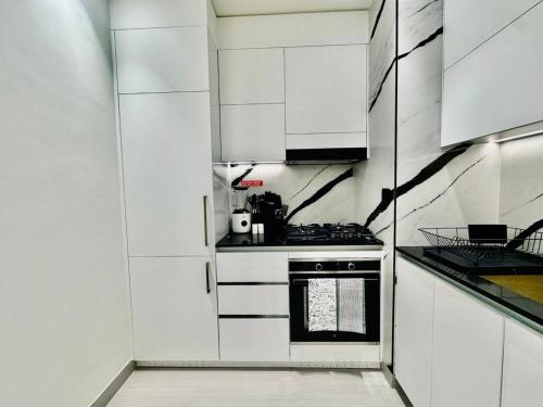 Artful Canal Escape With Jacuzzi And City Views!, Dubái (foto 8)