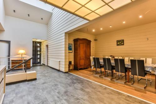 Faciliteiten, L'atypique - Piscine intérieure - Wifi (L'atypique - Piscine interieure - Wifi) in Challans