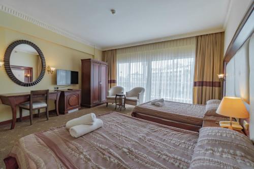 Pineta Park Deluxe Hotel - All Inclusive in Мармаріс