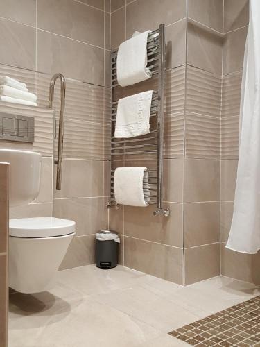 The Lodge Hotel - image 14