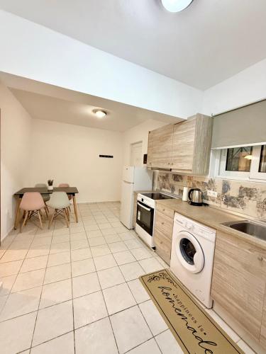 Dorothea Apartments - Self-Catering Accommodation 5
