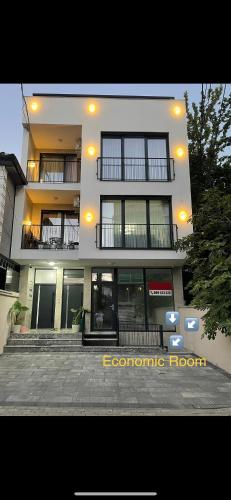 Unik Family Only Apartments in พริซเซ่น