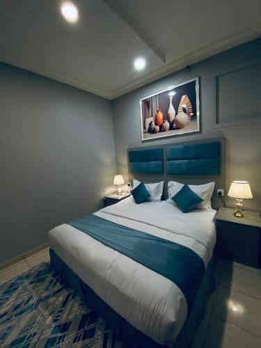 جناح ديلوكس غرفة وصالة في موقع مميز - مرخصة ضيافة خاصة - in Chamis Muschait