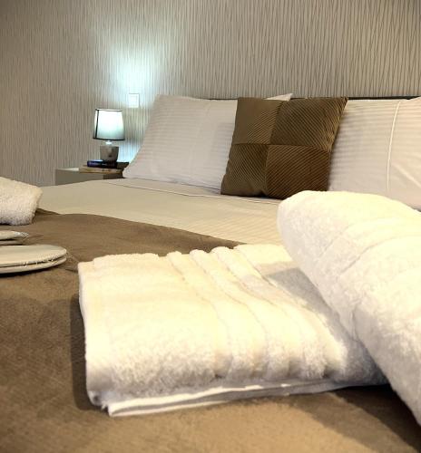 Athenian Retreat Penthouses 5