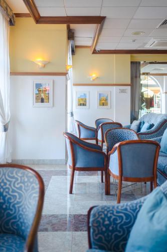 Gillieru Harbour Hotel - image 13