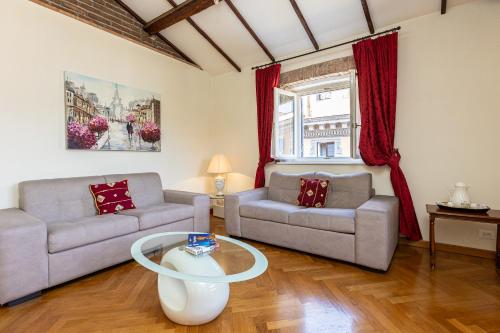 Monti Atmosphere Apartment by Rental in Rome, Rome