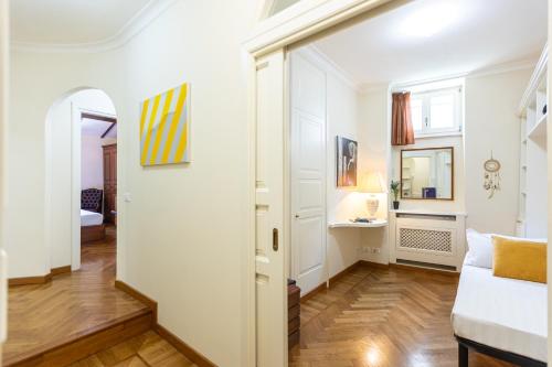 Monti Atmosphere Apartment by Rental in Rome, Roma (foto 6)