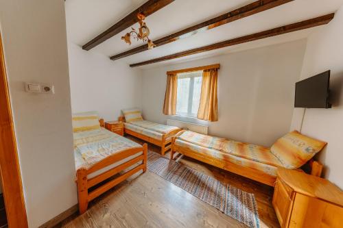 Triple Room with Mountain View