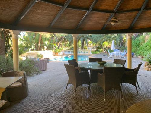 Villa in Marbella center, Marbella (foto 2)