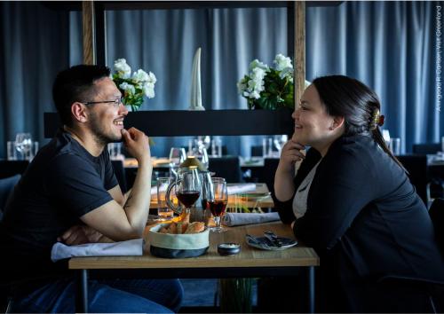 Restaurante, HOTEL SØMA Aasiaat in Aasiaat