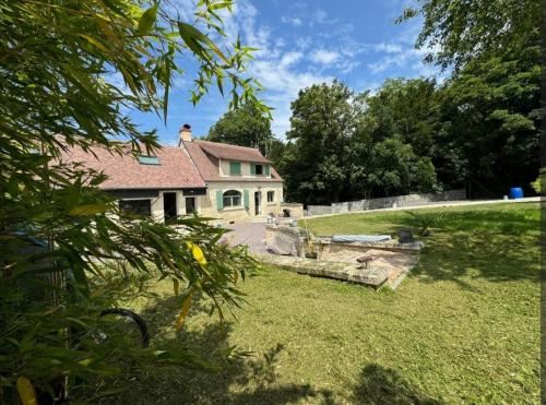 À 15 min de Caen & des plages du Débarquement (A 15 min de Caen & des plages du Debarquement) in Herouville-Saint-Clair