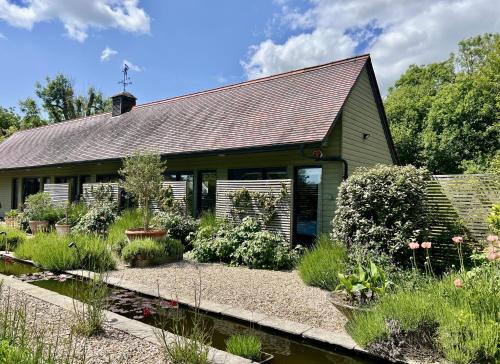 Beauvoir Court Stables