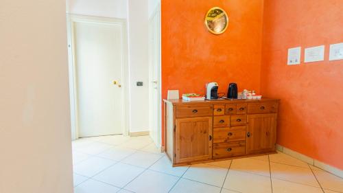 Single Room with Balcony image 4