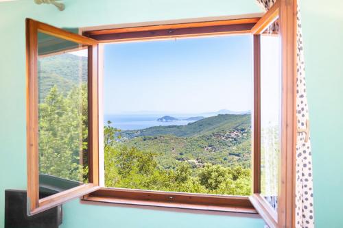  Domu de Zita - Poggio, Ferienwohnung in Marciana