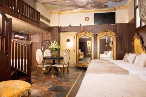 room detail thumbnail 0