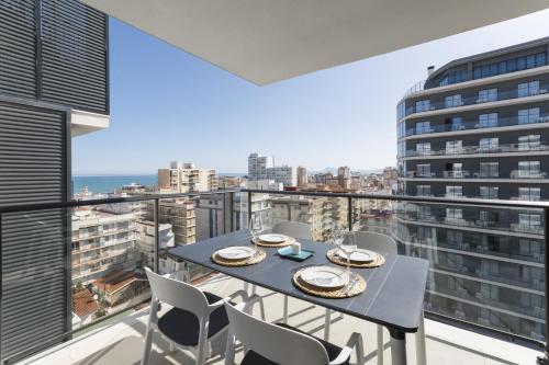 Two-Bedroom Deluxe Apartment with Ocean View room in AG El Alamo