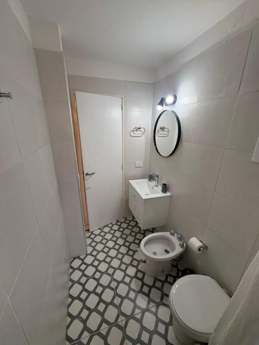 One-Bedroom Apartment image 7