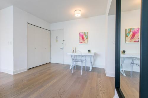 Bright 2 Bedrooms 2 Bathrooms Unit with Balcony, New York (Foto 3)