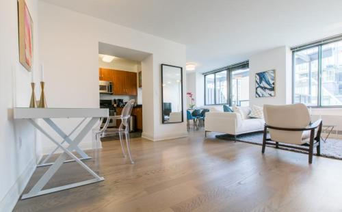 Bright 2 Bedrooms 2 Bathrooms Unit with Balcony, New York (Foto 8)