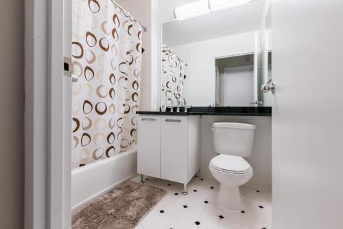 Finest Luxury 1 Bedroom Apartment, New York (photo 9)