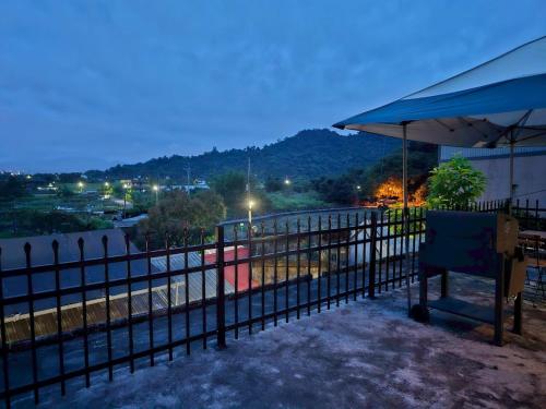 Backyard, Yuanshan (photo 2)