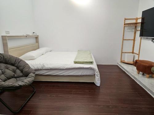 Backyard, Yuanshan (photo 9)