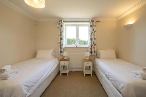 2 Hazelwood - image 14