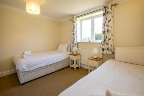 2 Hazelwood - image 12