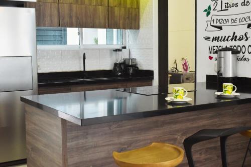 Kitchen, Luxurious Country House in Cerritos