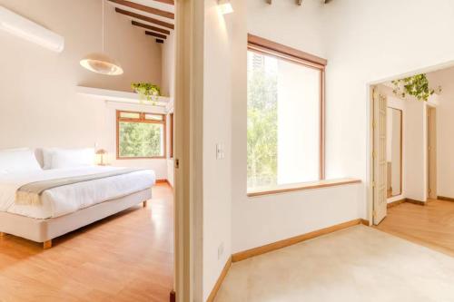 CH65 Luxury 5BR Villa Jacuzzi Garden de Oro, Medellín (fotografie 8)