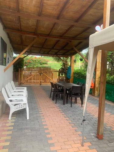 Villa Victoria Bosques de OLON in Olon