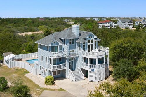 Island Breeze, Corolla