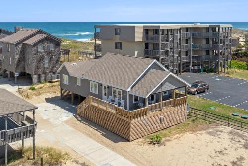 Jewel by the Sea
