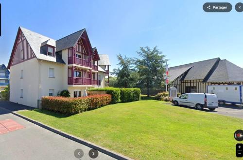 Rez de jardin centre Saint Arnoult - Location saisonnière - Deauville