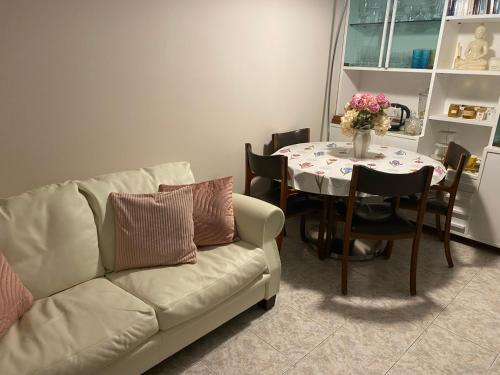 CASA vicino a Malpensa, VARESE, COMO, MI in 傑潤劄努