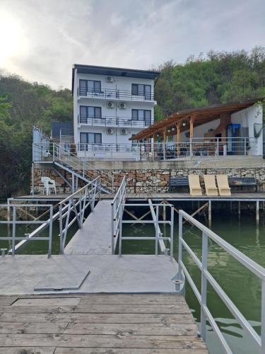 Casa din Golful Dunării - Chambre d'hôtes - Eşelniţa