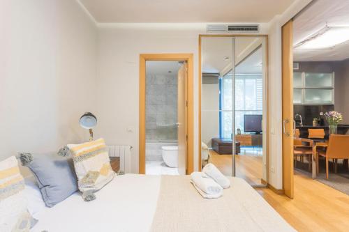 Apartment with Balcony image 8