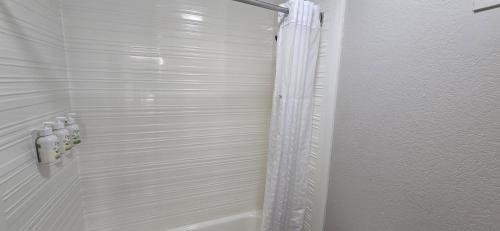 Queen Studio Suite - Smoking