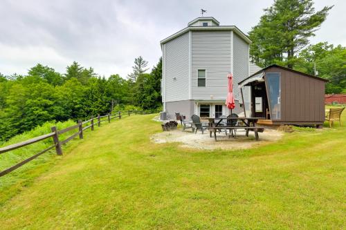 4 Mi to Beach & Lake: Spacious Home in Chestertown in Chestertown (NY)