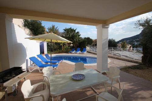 Canuta Mar 14- two story holiday home villa in Calpe - image 4