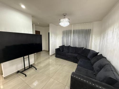 Casa en Fraccionamiento Las Maravillas · Cedro