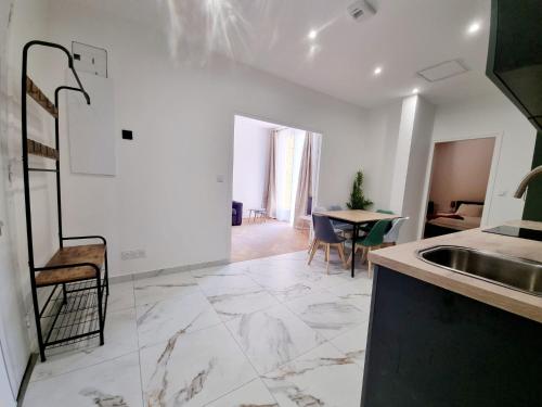 Spacious Family Apartment Near Sea - Nice, Nice (photo 4)