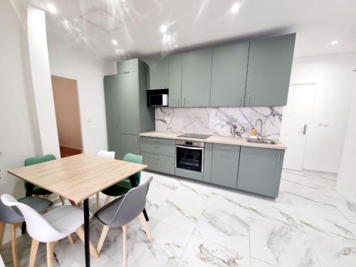 Spacious Family Apartment Near Sea - Nice, Nice (photo 6)