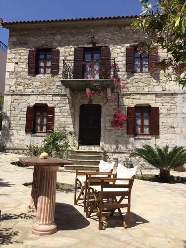  Stone Villa 1869 in Skiathos-Stadt