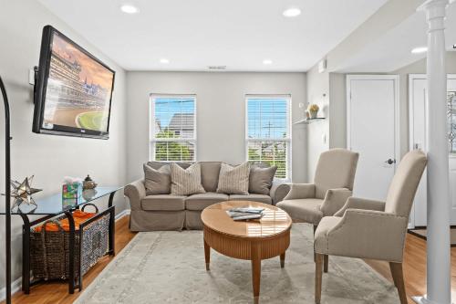 Apartment room in Cozy Retreat Near Downtown Lou and Attractions