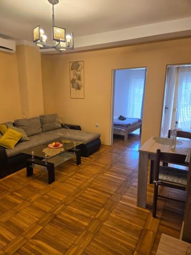 Тишина и покой в Будве, Kravlja (foto 10)
