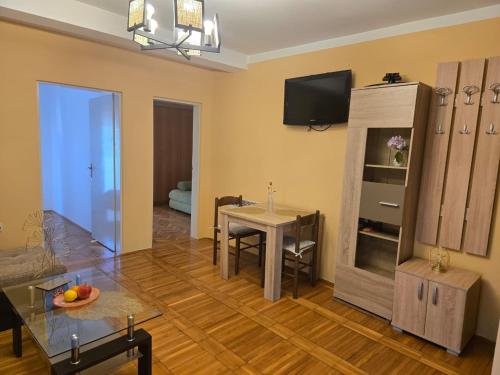 Тишина и покой в Будве, Kravlja (foto 7)