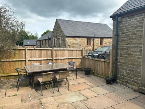 Oak Tree Cottage - Pendle - Forest of Bowland in Fence