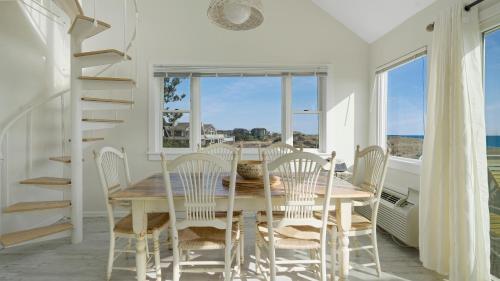 Windward Shores 2