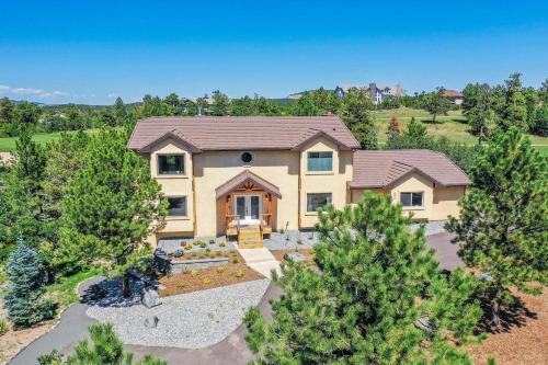 Oak Hills Estate Luxe Forest Escape Near USAFA